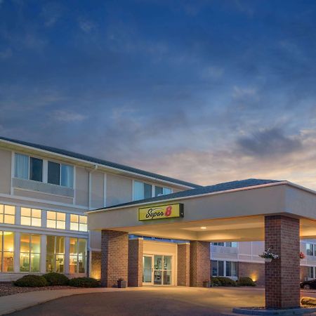 Мотель Super 8 By Wyndham Menomonie Wi Екстер'єр фото